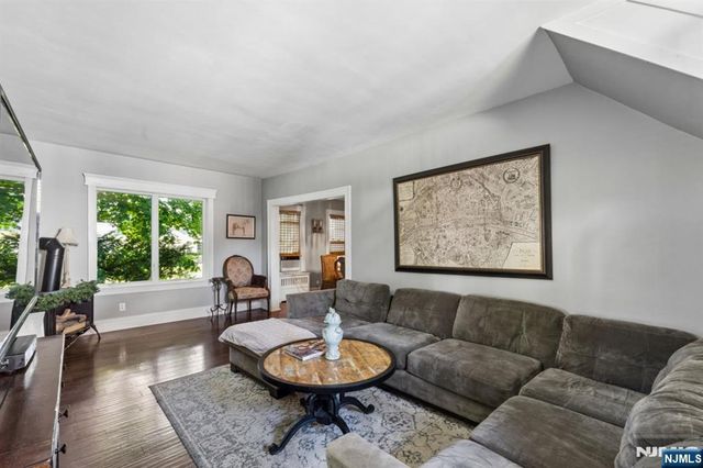160 Packard Avenue, Wyckoff, NJ 07481
