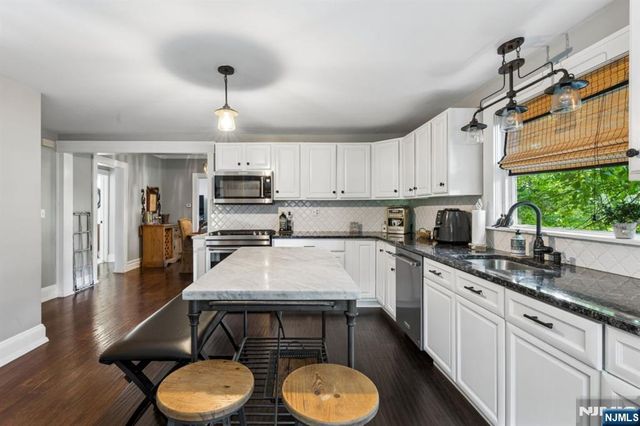 160 Packard Avenue, Wyckoff, NJ 07481