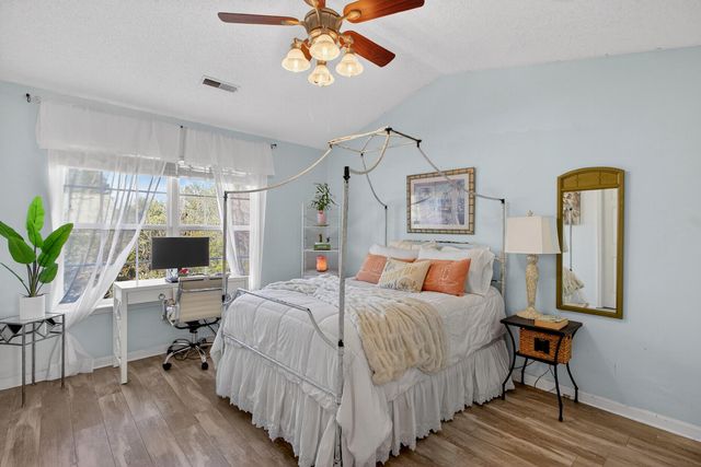 131 Hornby Circle, Goose Creek, SC 29445