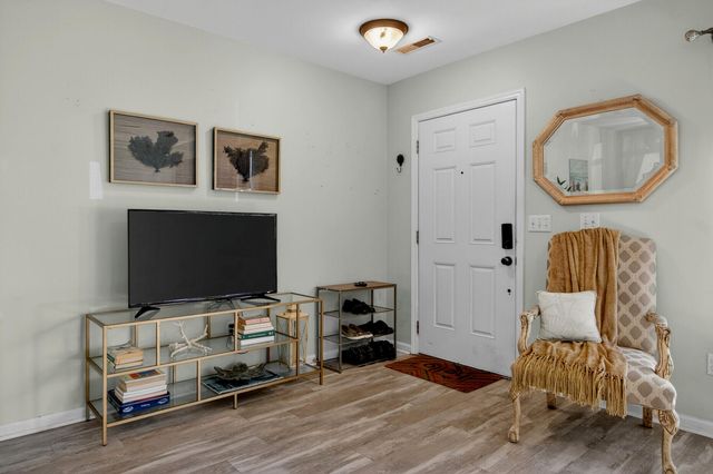 131 Hornby Circle, Goose Creek, SC 29445