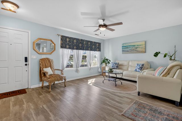 131 Hornby Circle, Goose Creek, SC 29445