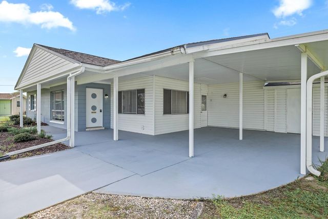 702 DESERT HILLS WAY, Sun City Center, FL 33573