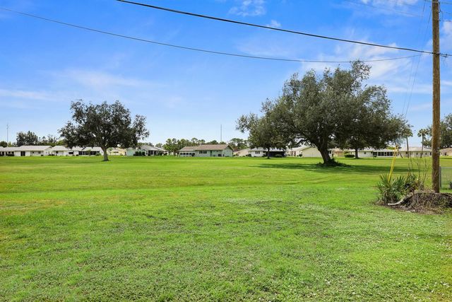 702 DESERT HILLS WAY, Sun City Center, FL 33573
