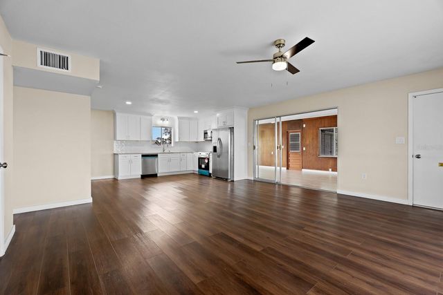 702 DESERT HILLS WAY, Sun City Center, FL 33573