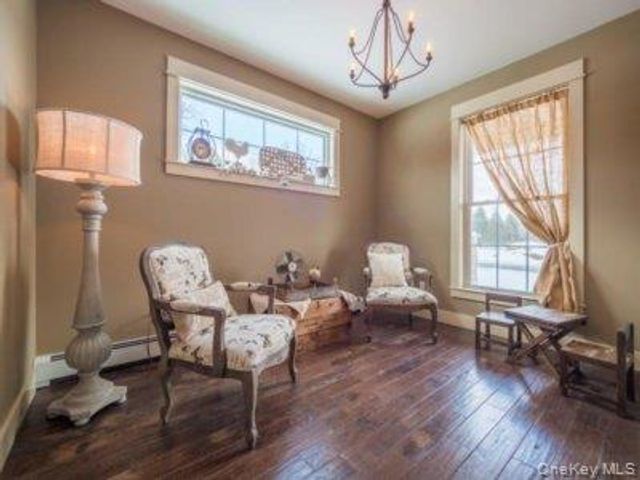 30 Sunset Lane, New Hampton, NY 10958