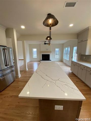 30 Sunset Lane, New Hampton, NY 10958