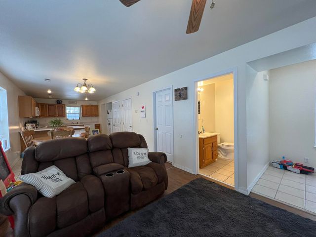 208 W 3rd Street, Willow Springs, MO 65793