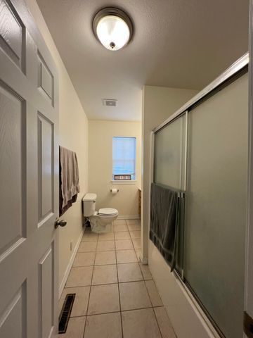 208 W 3rd Street, Willow Springs, MO 65793