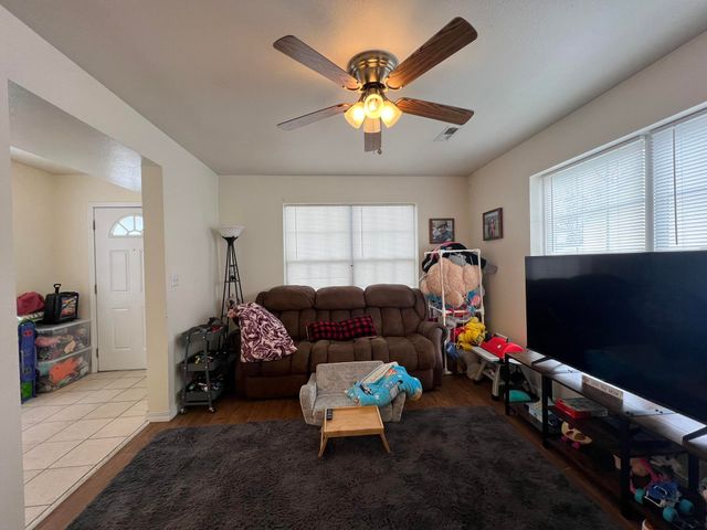 208 W 3rd Street, Willow Springs, MO 65793