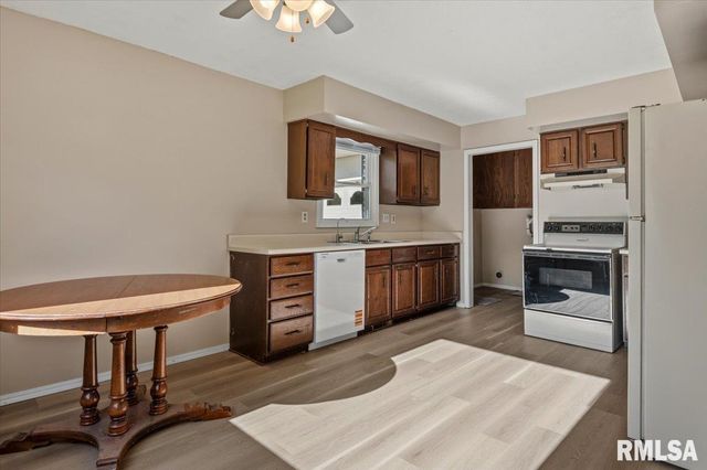 321 N PARK Street, Rochester, IL 62563