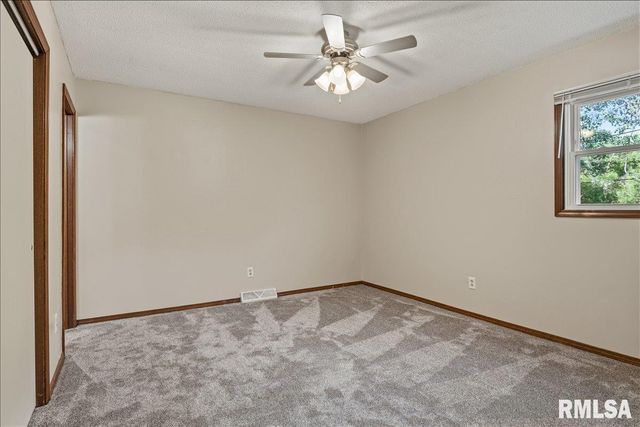 321 N PARK Street, Rochester, IL 62563