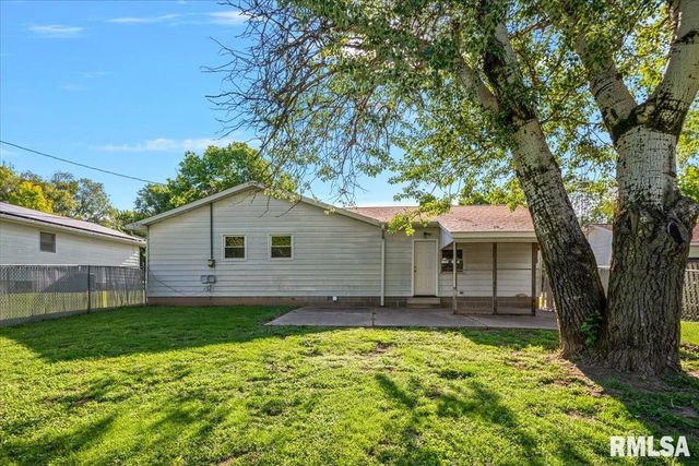 321 N PARK Street, Rochester, IL 62563