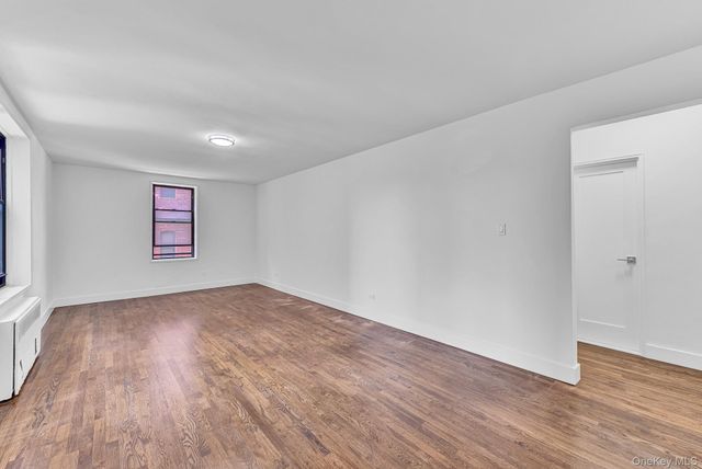 1040 Neilson Street 3B3, Far Rockaway, NY 11691