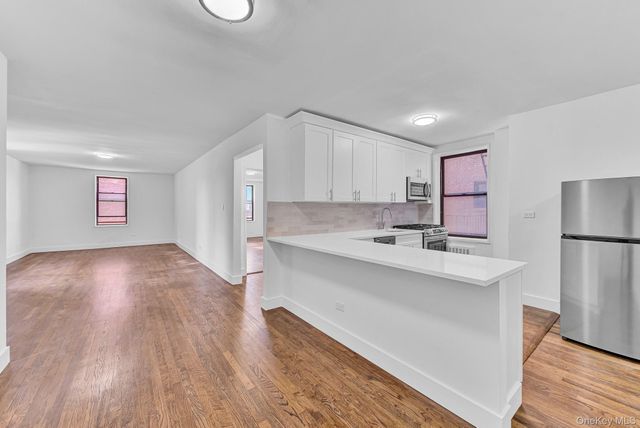 1040 Neilson Street 3B3, Far Rockaway, NY 11691