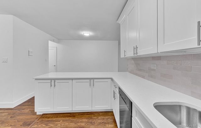 1040 Neilson Street 3B3, Far Rockaway, NY 11691