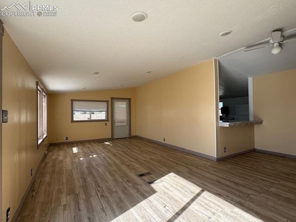 880 Marilyn Drive, Penrose, CO 81240 — photo 3