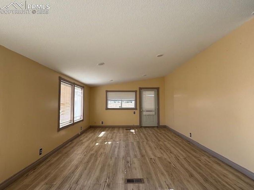 880 Marilyn Drive, Penrose, CO 81240 — photo 4