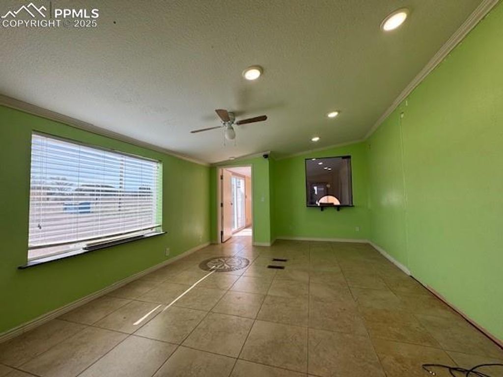 880 Marilyn Drive, Penrose, CO 81240 — photo 5