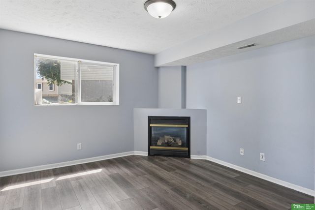 17513 Gertrude Circle, Omaha, NE 68136