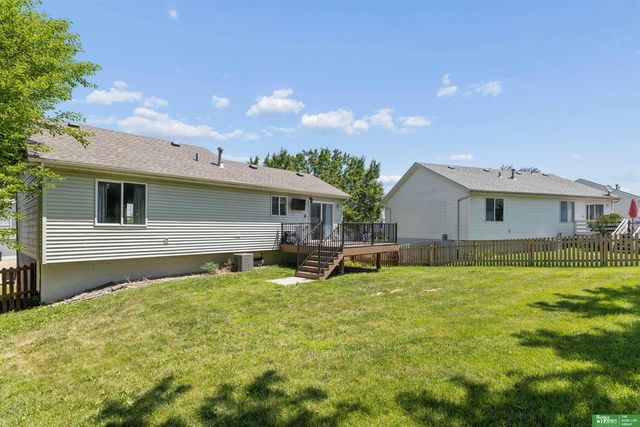 17513 Gertrude Circle, Omaha, NE 68136