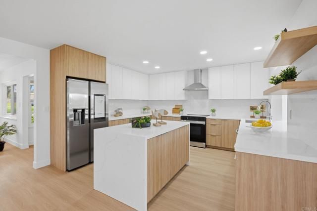 944 La Sombra Drive, San Marcos, CA 92078