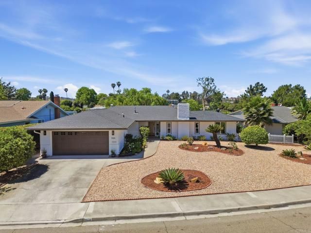 944 La Sombra Drive, San Marcos, CA 92078