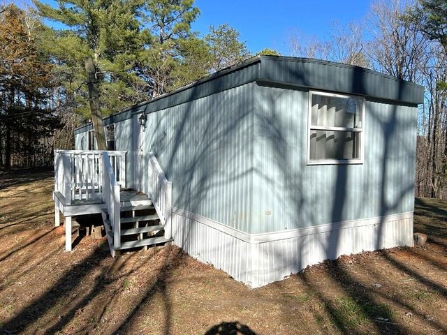 249 Dug Mountain RD, Martinsville, VA 24112