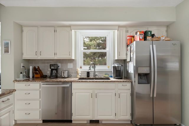 34 Rosslare Drive 108, Worcester, MA 01602