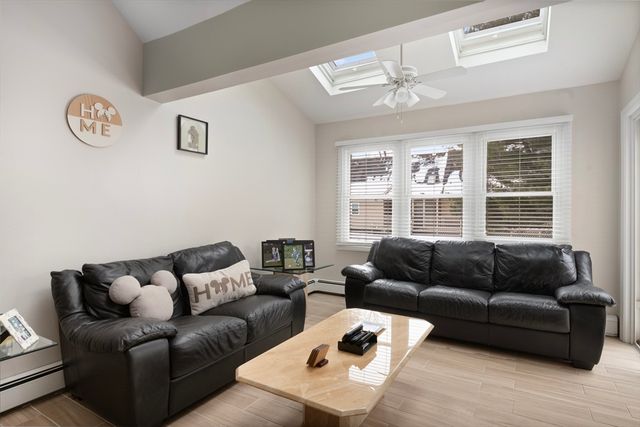 34 Rosslare Drive 108, Worcester, MA 01602