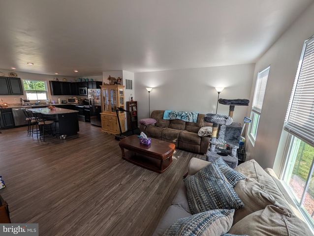 132 SWITCHGRASS CT, Bunker Hill, WV 25413