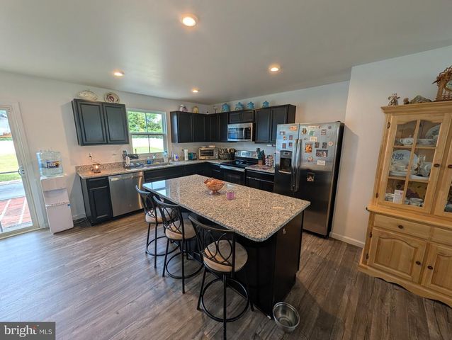 132 SWITCHGRASS CT, Bunker Hill, WV 25413