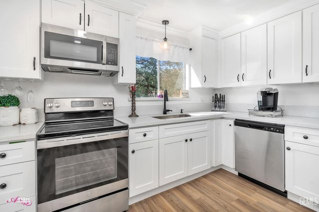 245 Mountain Shadow Drive, Wofford Heights, CA 93285