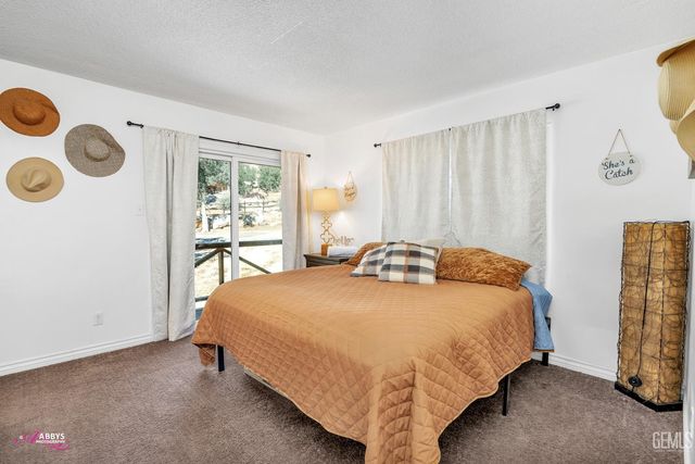 245 Mountain Shadow Drive, Wofford Heights, CA 93285