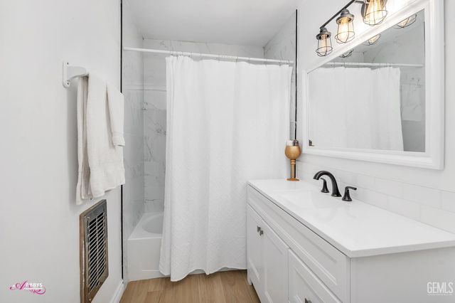 245 Mountain Shadow Drive, Wofford Heights, CA 93285