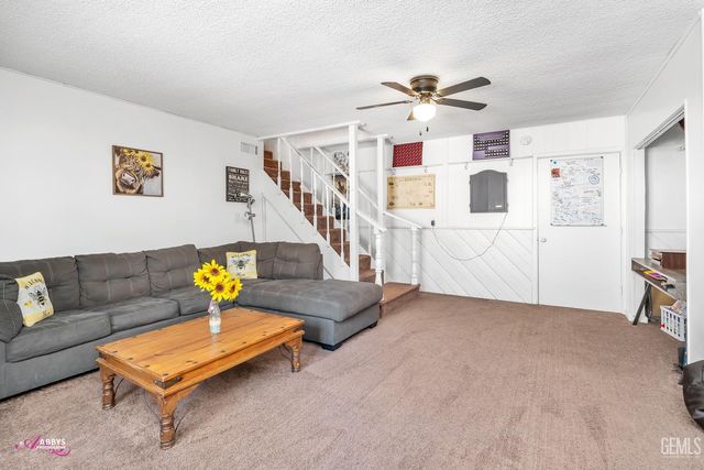 245 Mountain Shadow Drive, Wofford Heights, CA 93285