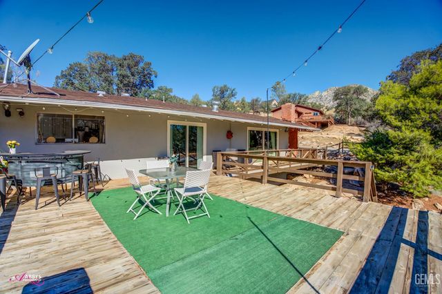 245 Mountain Shadow Drive, Wofford Heights, CA 93285