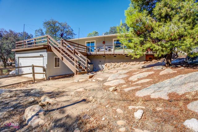 245 Mountain Shadow Drive, Wofford Heights, CA 93285