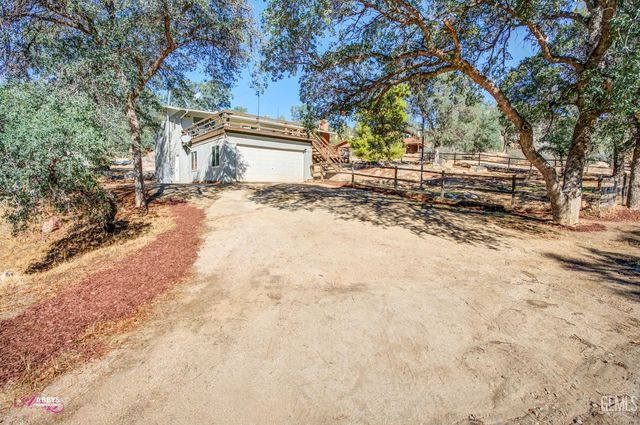 245 Mountain Shadow Drive, Wofford Heights, CA 93285