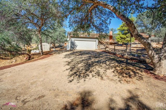 245 Mountain Shadow Drive, Wofford Heights, CA 93285