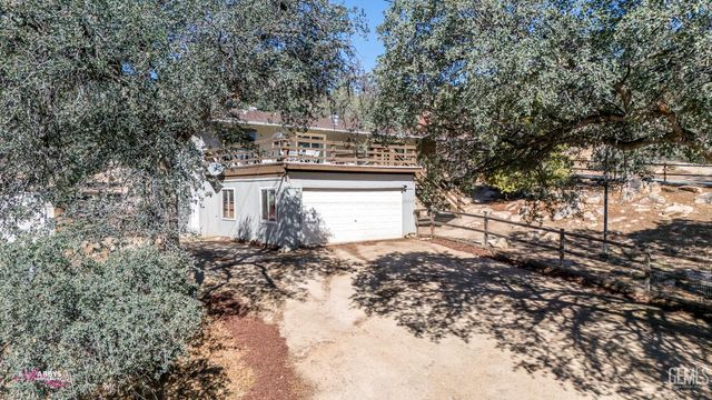 245 Mountain Shadow Drive, Wofford Heights, CA 93285