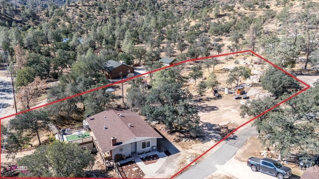 245 Mountain Shadow Drive, Wofford Heights, CA 93285