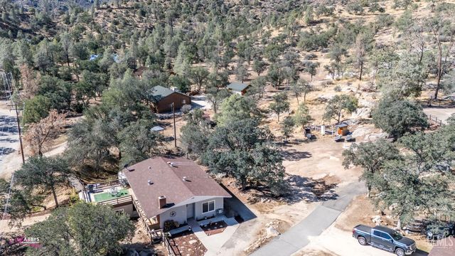 245 Mountain Shadow Drive, Wofford Heights, CA 93285