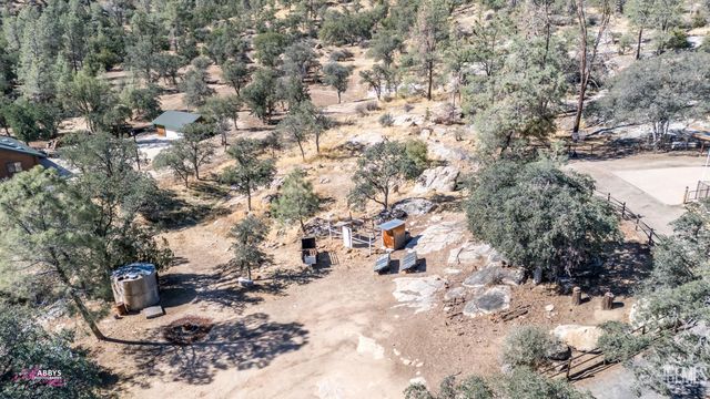 245 Mountain Shadow Drive, Wofford Heights, CA 93285