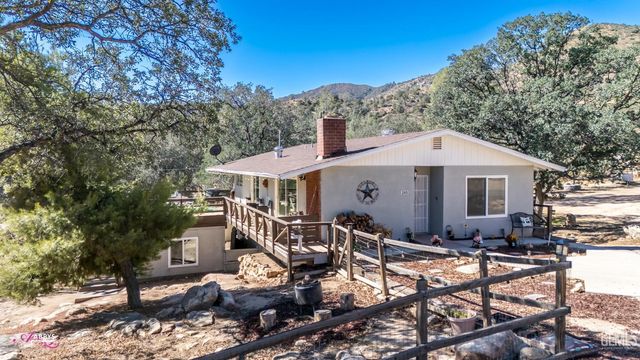 245 Mountain Shadow Drive, Wofford Heights, CA 93285