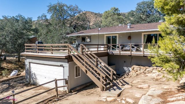 245 Mountain Shadow Drive, Wofford Heights, CA 93285