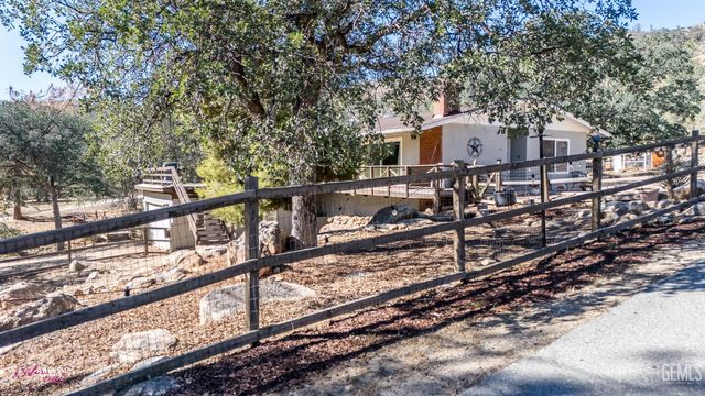 245 Mountain Shadow Drive, Wofford Heights, CA 93285