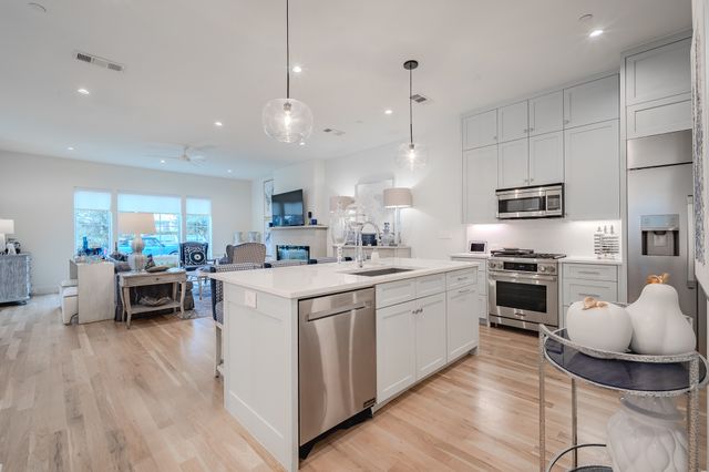 4514 Fairway Avenue, Highland Park, TX 75219