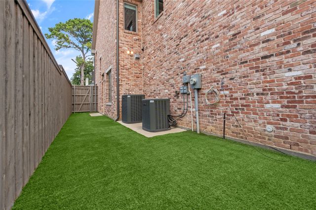 4514 Fairway Avenue, Highland Park, TX 75219