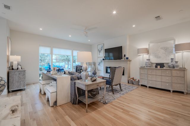 4514 Fairway Avenue, Highland Park, TX 75219