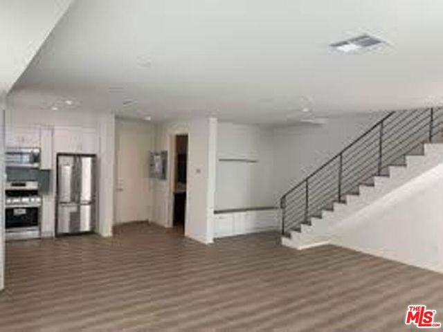 2006 S Corning Street, Los Angeles, CA 90034